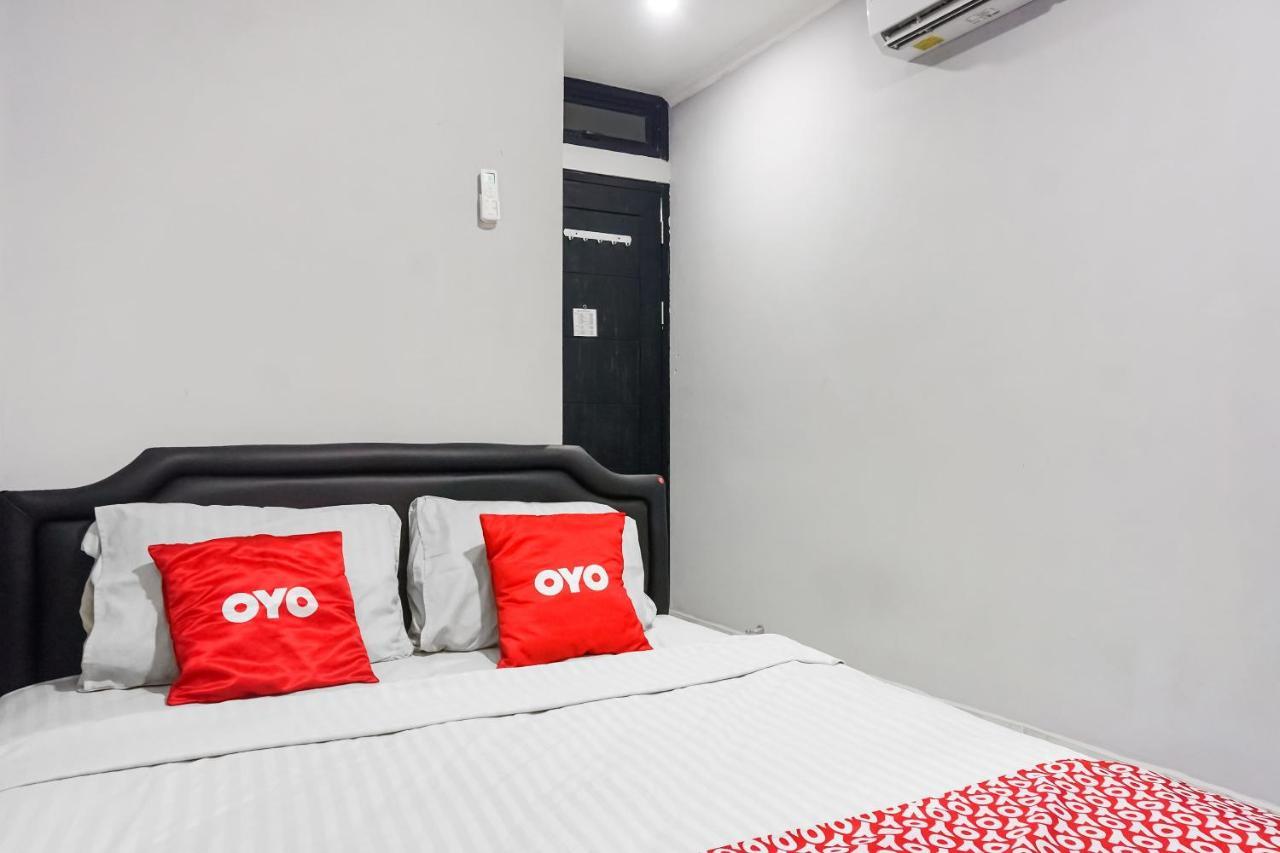 ג'קרטה Collection O 91131 New V1 Hotel מראה חיצוני תמונה